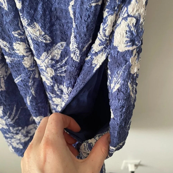 American Eagle  Hawaiian Cut Out Back Crinkle Mini Dress NWT Blue Sz Medium - Picture 4 of 7